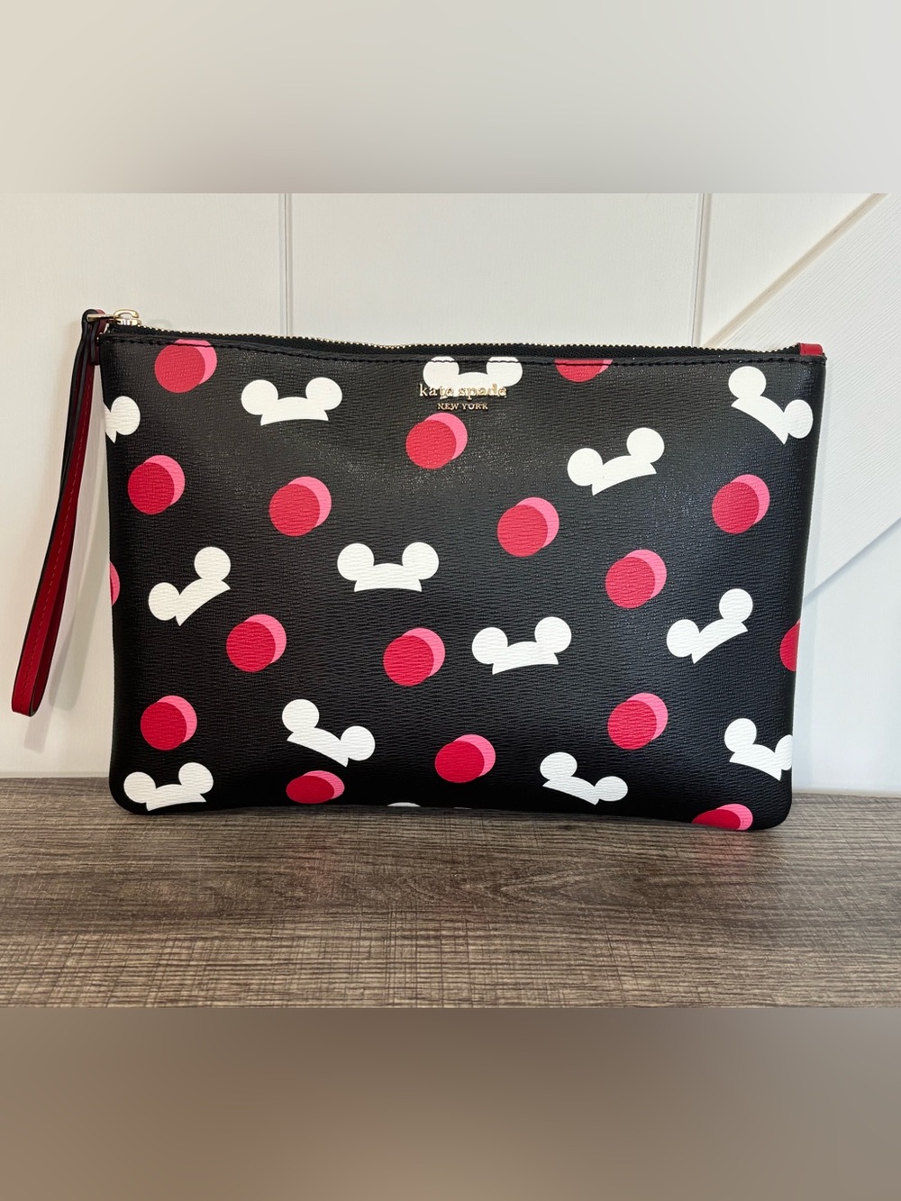 NWOT Disney x Kate Spade New York Mickey Mouse Ear Hat XL Pouch